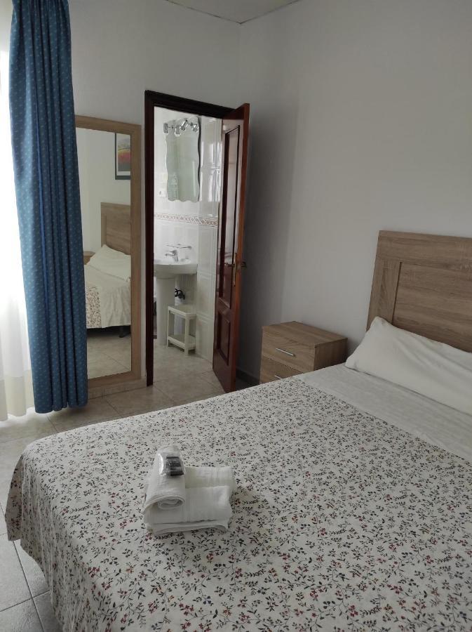 Hostal Fantoni Cádiz Eksteriør bilde