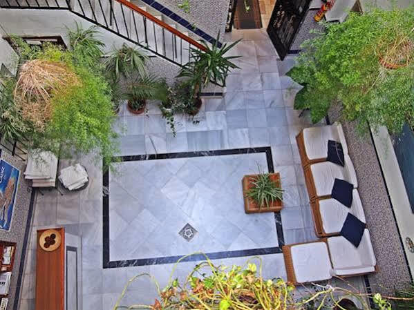 Hostal Fantoni Cádiz Eksteriør bilde