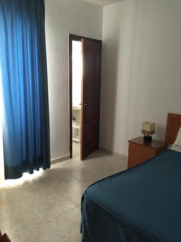Hostal Fantoni Cádiz Eksteriør bilde